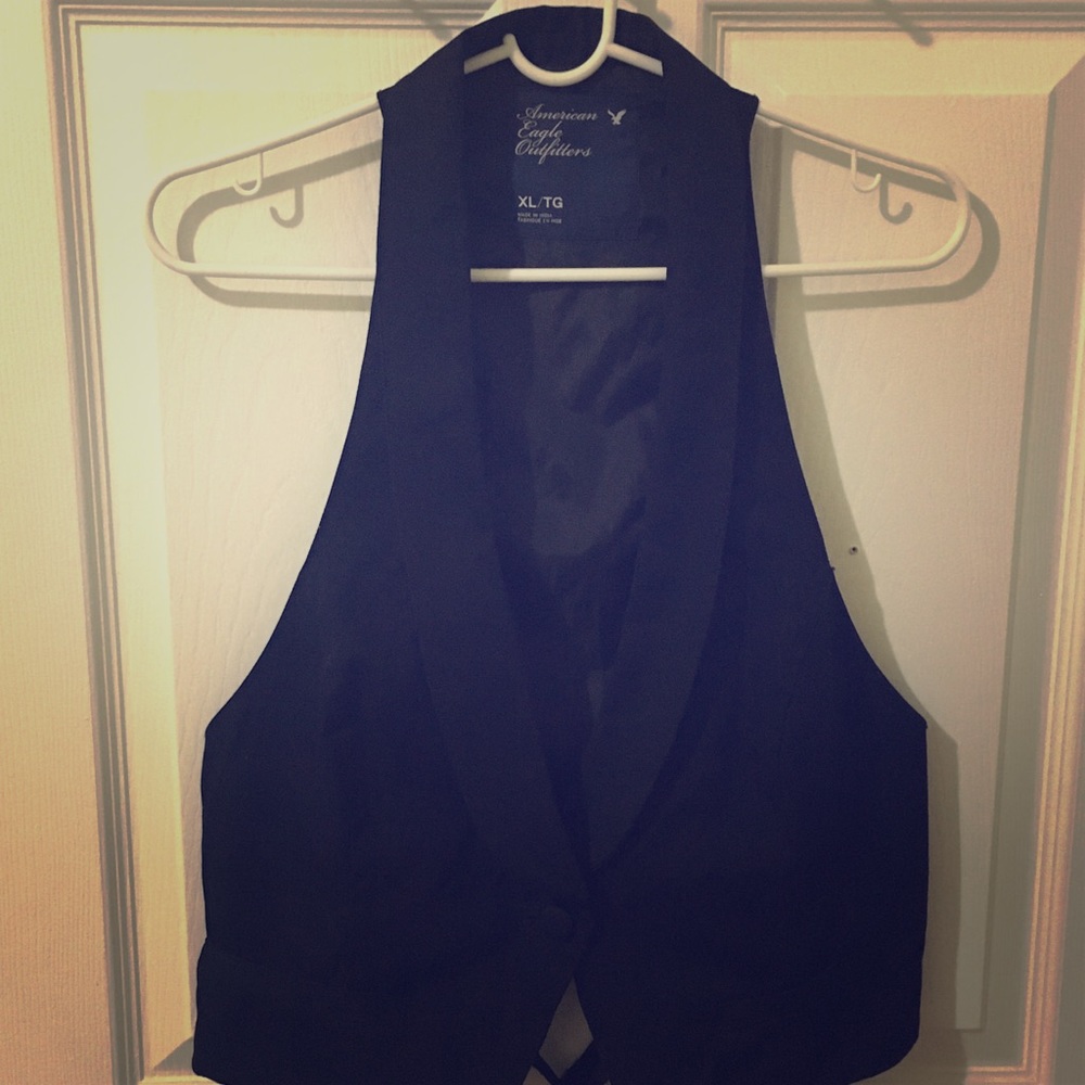 4for$20❣️ AE Black Vest